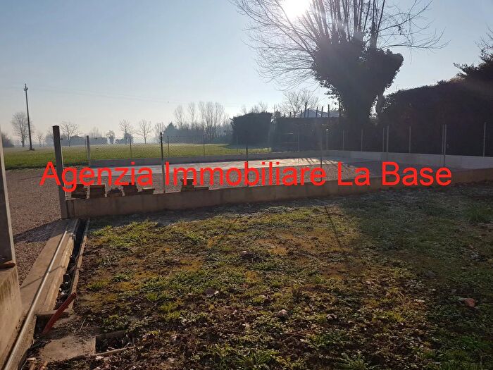 Casa quadrilocale in vendita in Via Cavour, Este