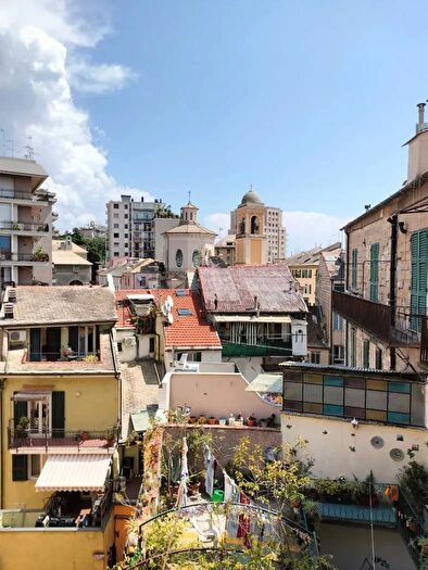 Appartamento con 6 locali in vendita in Savona, Savona