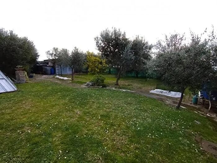 Casa quadrilocale in vendita in San Costanzo