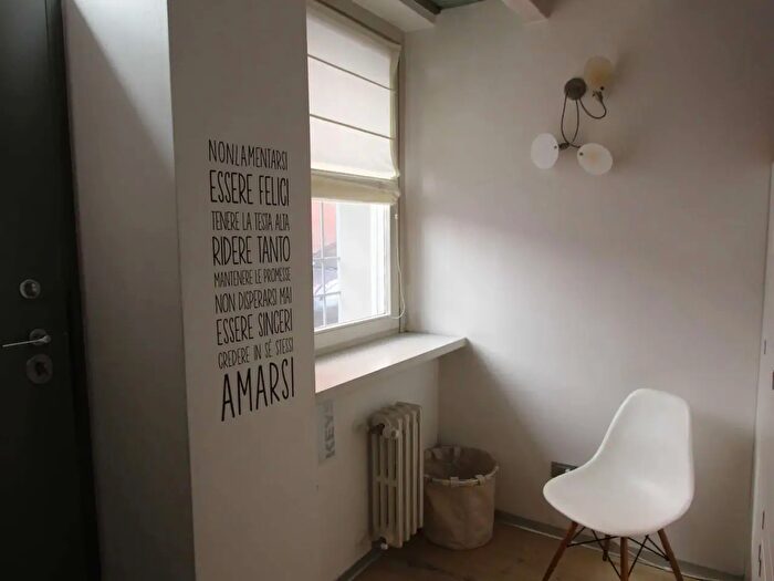 Casa con 5 locali in affitto in Via Calvi, Mantova
