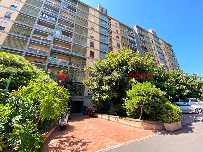 Appartamento quadrilocale in vendita in Via Gustavo Vagliasindi, Catania