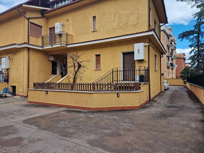 Appartamento bilocale in affitto in Via Giuseppe Garibaldi, Villanova, Guidonia Montecelio