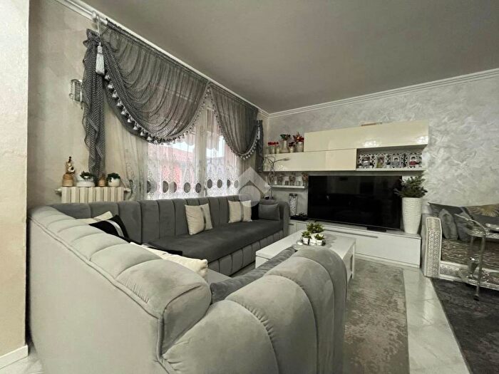 Appartamento quadrilocale in affitto in Via DELLE MONACHE, Carzago Riviera, Calvagese della Riviera