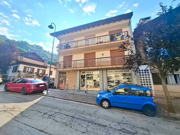 Appartamento quadrilocale in affitto in Viale Novembre, Centro, SaintVincent