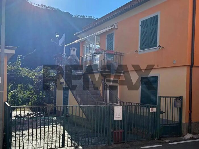 Appartamento con 5 locali in vendita in Casarza Ligure