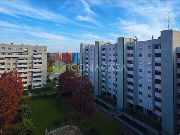 Appartamento quadrilocale in affitto in Via Agostino De Pretis, Cantalupa San Paolo, Milano