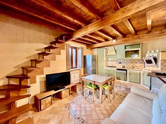 Appartamento bilocale in vendita in Piazza Guglielmo Marconi, Zagarolo