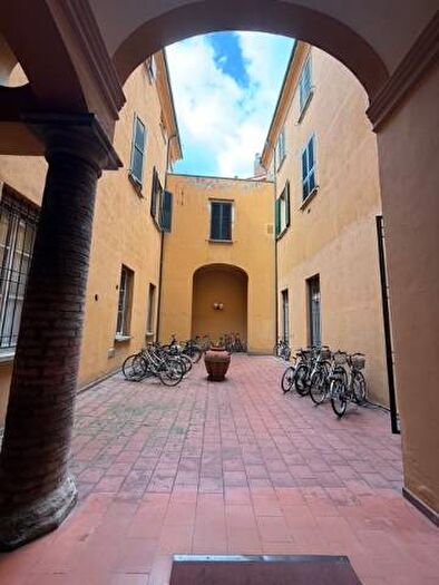 Appartamento trilocale in affitto in Via Vinazzetti, San Vitale, Bologna