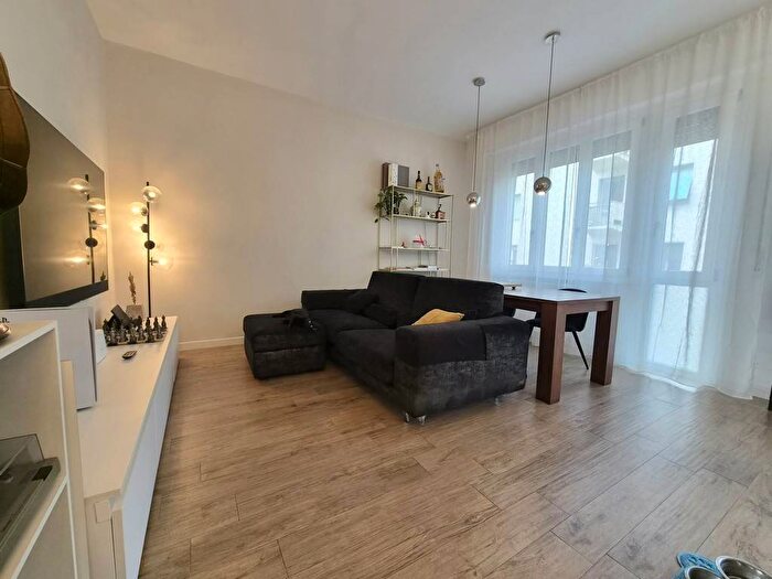 Appartamento quadrilocale in vendita in Viale Eleonora Duse, Coverciano, Firenze