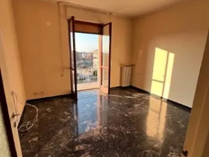 Appartamento con 5 locali in vendita in Tortona