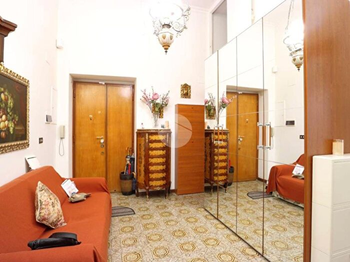 Appartamento bilocale in vendita in Via Principe Amedeo, Esquilino, Roma