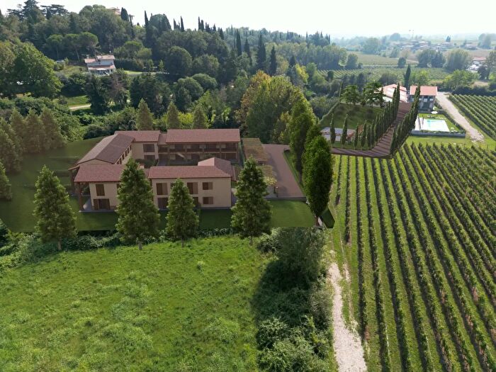 Appartamento trilocale in vendita in Pacengo, Lazise