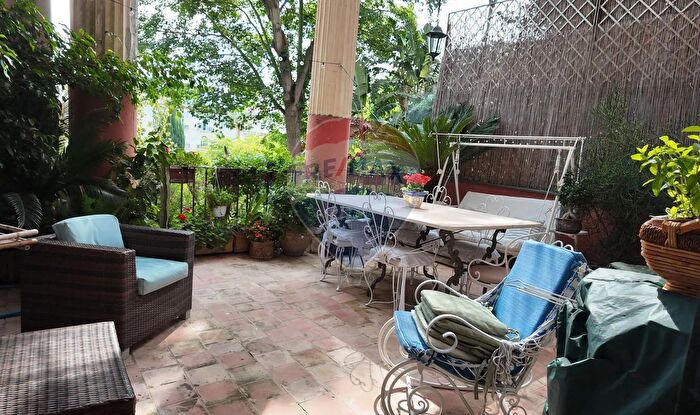 Appartamento con 6 locali in vendita in Via Alessandro Rossi, Ercolano