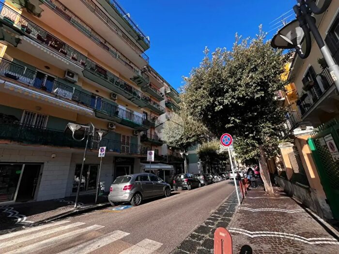 Appartamento trilocale in vendita in Viale I Melina, Portici
