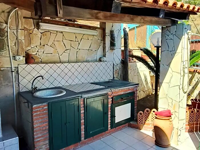 Appartamento trilocale in affitto in Contrada Frandanese, Augusta