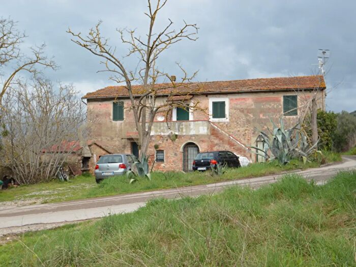 Casa con 6 locali in vendita in Via Aurelia Sud, Grosseto