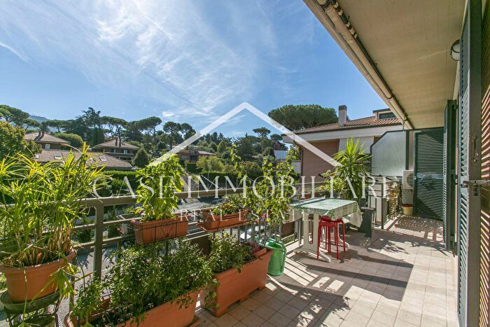 Appartamento quadrilocale in vendita in Via San Michele, Grottaferrata