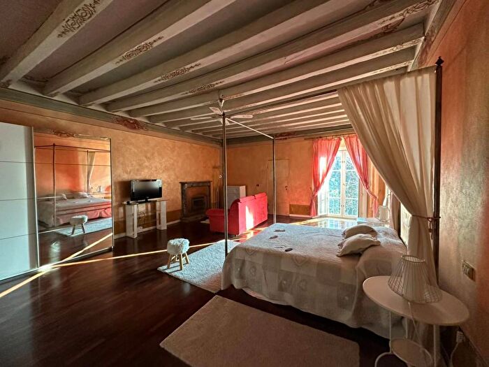 Casa con 5 locali in affitto in Loggia Garibaldi, Brescia