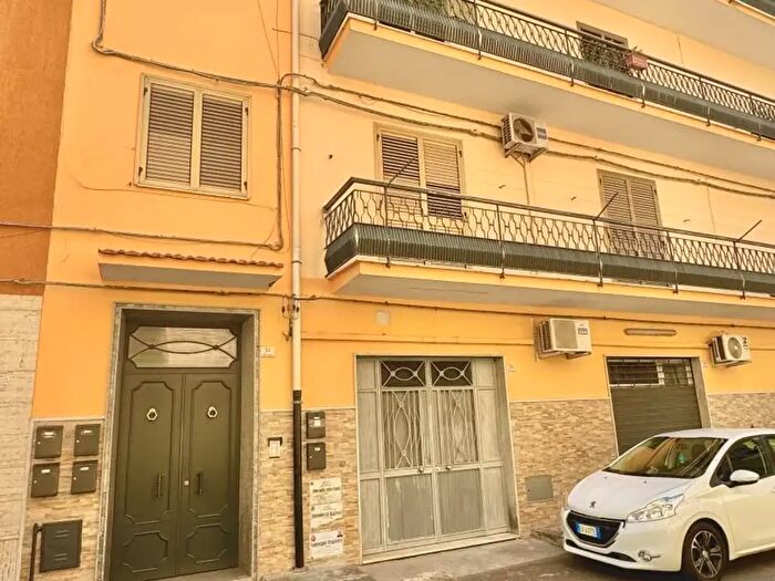 Appartamento con 6 locali in vendita in Via dello Stadio, Scordia