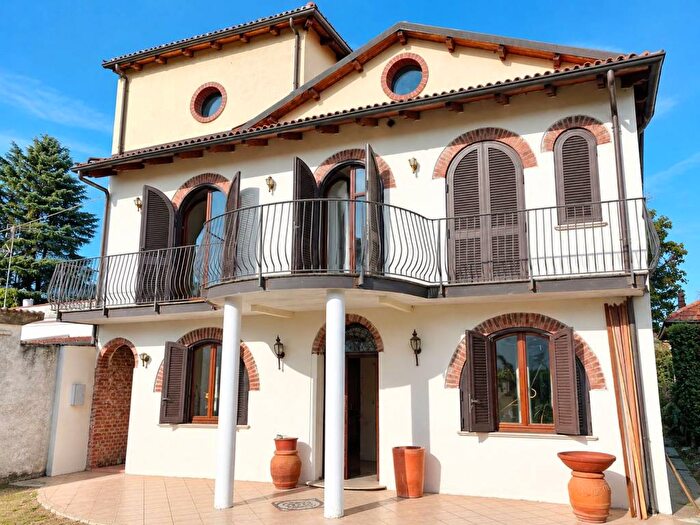 Casa con 5 locali in affitto in Vicolo Fornace, Centro, Palestro