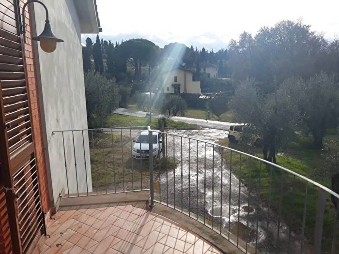Casa con 8 locali in vendita in Casciana Terme Lari