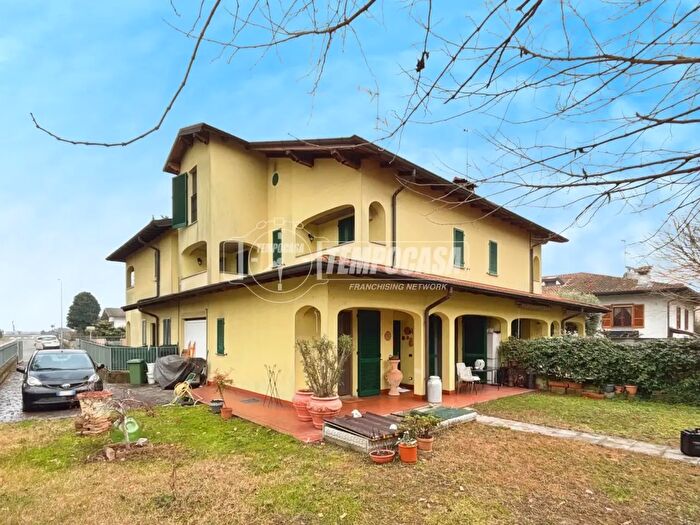 Casa quadrilocale in vendita in Via Giovanni XXIII C, Boffalora DAdda