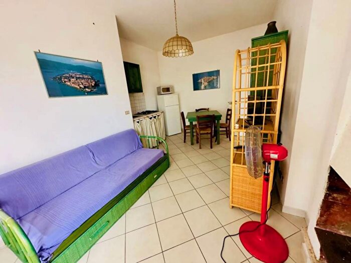 Appartamento trilocale in affitto in Castiglione Paese, Castiglione della Pescaia