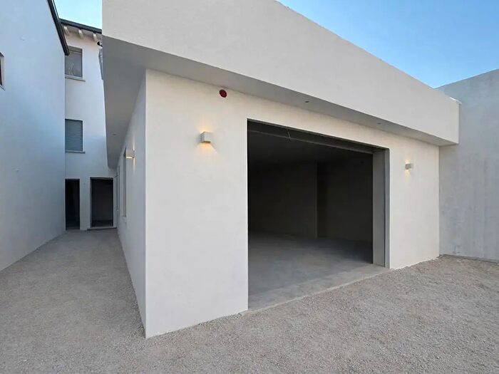 Appartamento trilocale in vendita in Via Valverde, Botticino