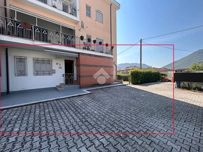 Appartamento con 5 locali in vendita in Via Caio Ponzio, Atina
