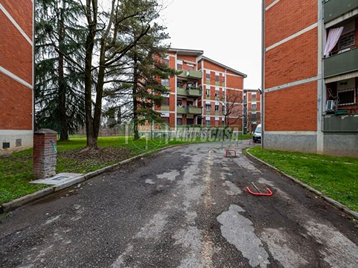 Appartamento bilocale in vendita in Via del Tigli, Rodano