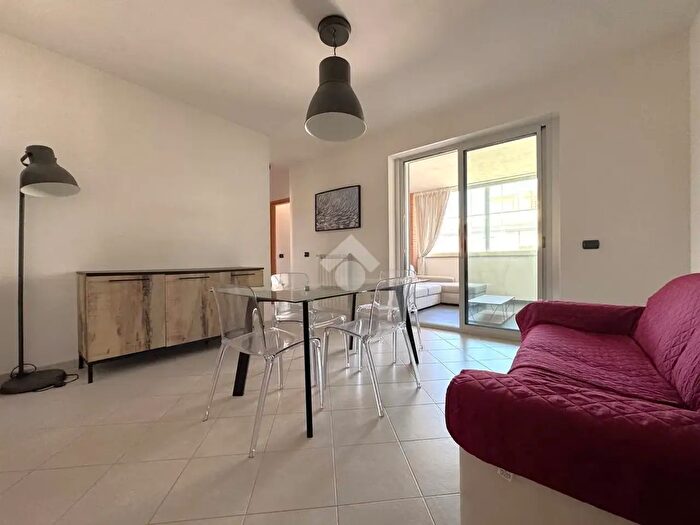 Appartamento trilocale in vendita in Via Adolfo Consolini, Viterbo
