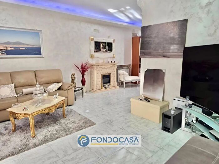 Casa con 6 locali in vendita in Via Oasi Sacro Cuore, Giugliano In Campania