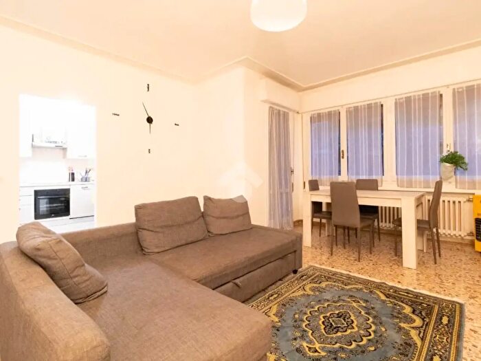 Appartamento quadrilocale in vendita in Via Abramo Lincoln, Carpi