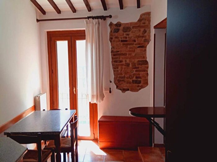 Appartamento trilocale in affitto in Via Enrico dal Pozzo, Centro Storico, Perugia