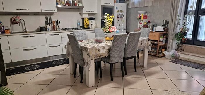 Casa trilocale in vendita in Via Carrara, Montesarchio