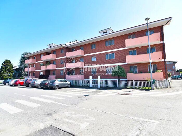 Appartamento quadrilocale in vendita in Via Molino, Volpiano