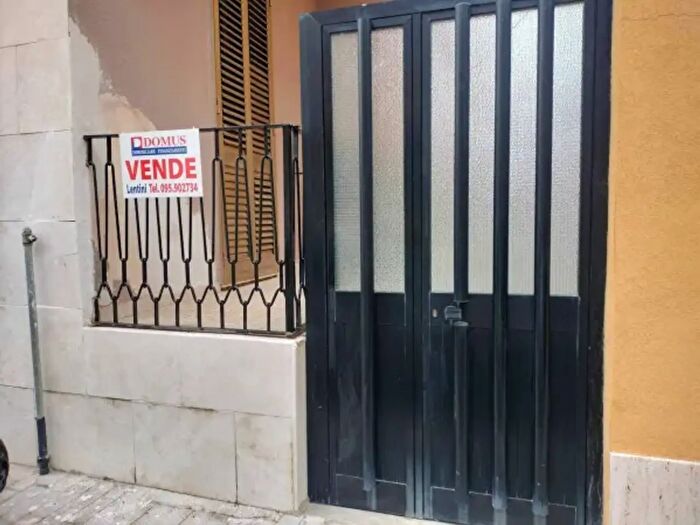 Appartamento con 5 locali in vendita in Via Orso Maria Corbino, Augusta