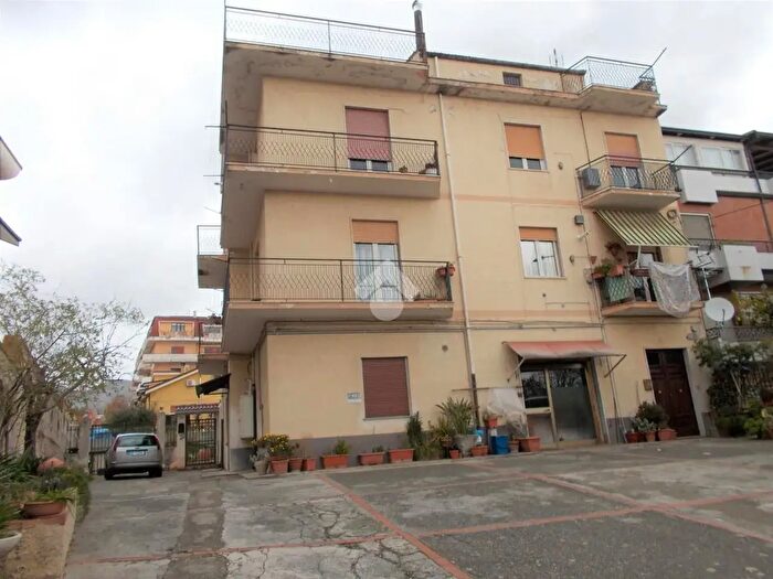 Appartamento quadrilocale in vendita in Via Polisportivo, Castrovillari