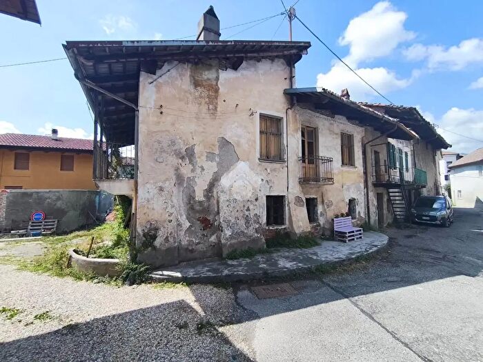 Casa con 18 locali in vendita in Via d Marco Cravotto, Avigliana