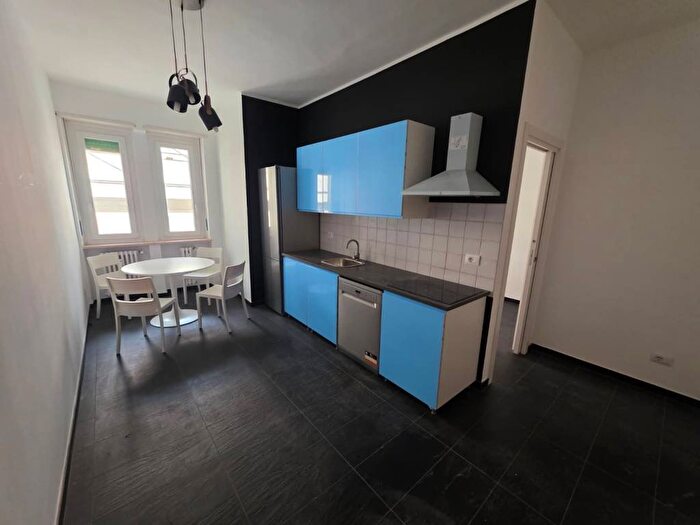 Appartamento trilocale in affitto in Via Nizza, Nizza Millefonti, Torino