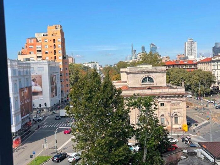 Appartamento bilocale in affitto in Piazza Guglielmo Oberdan, Porta Venezia, Milano
