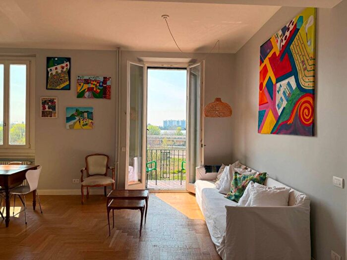 Appartamento trilocale in affitto in Via dellAprica, Farini, Milano