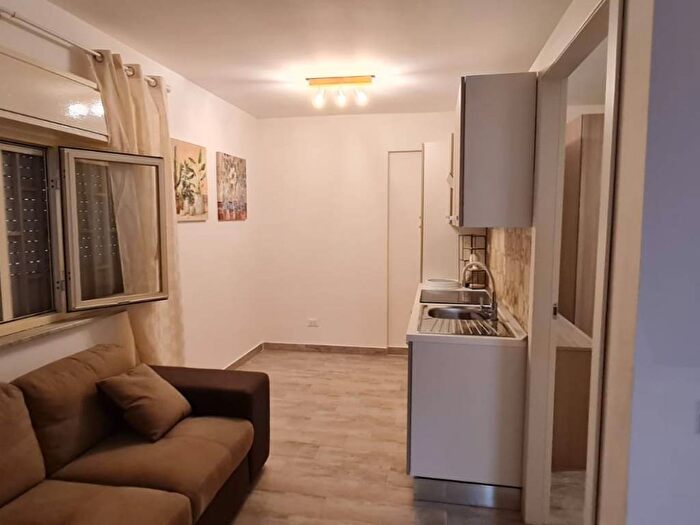 Appartamento bilocale in affitto in Via Demetrio Camarda, Zisa, Palermo