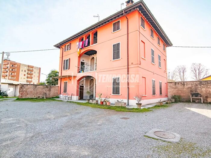 Appartamento bilocale in vendita in Via Marconi, Vaprio DAdda