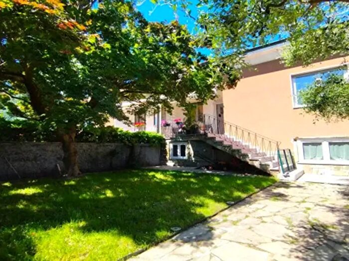 Casa quadrilocale in vendita in Via Luciano Manara, Parabiago