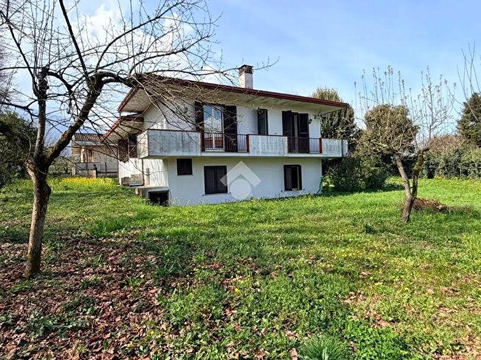 Casa con 5 locali in vendita in Via Polvino, Supino