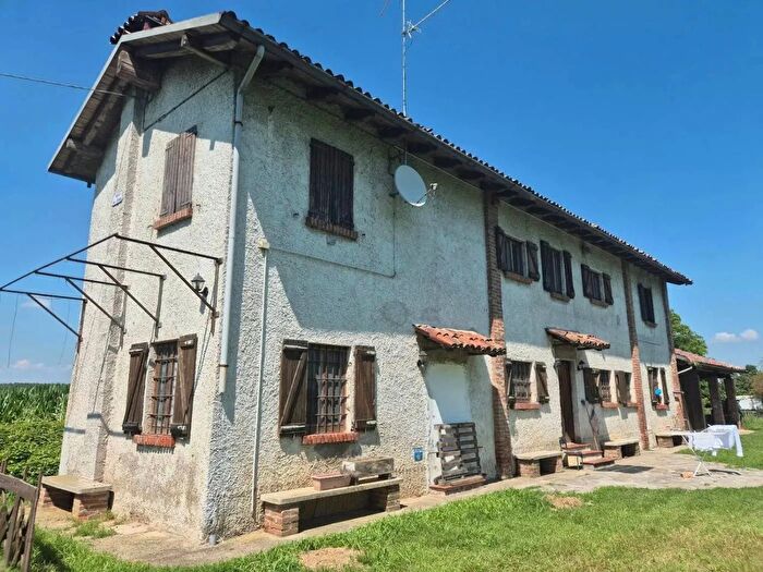 Casa con 5 locali in vendita in Strada per Cascina Mulinazzo Cura Carpignano, Cura Carpignano
