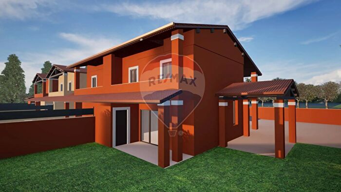 Casa con 6 locali in vendita in Via Casa Tiritosti Snc, Trevi