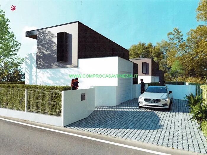 Casa quadrilocale in vendita in Castellana, Venezia