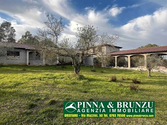 Casa con 5 locali in vendita in Sp, Solarussa